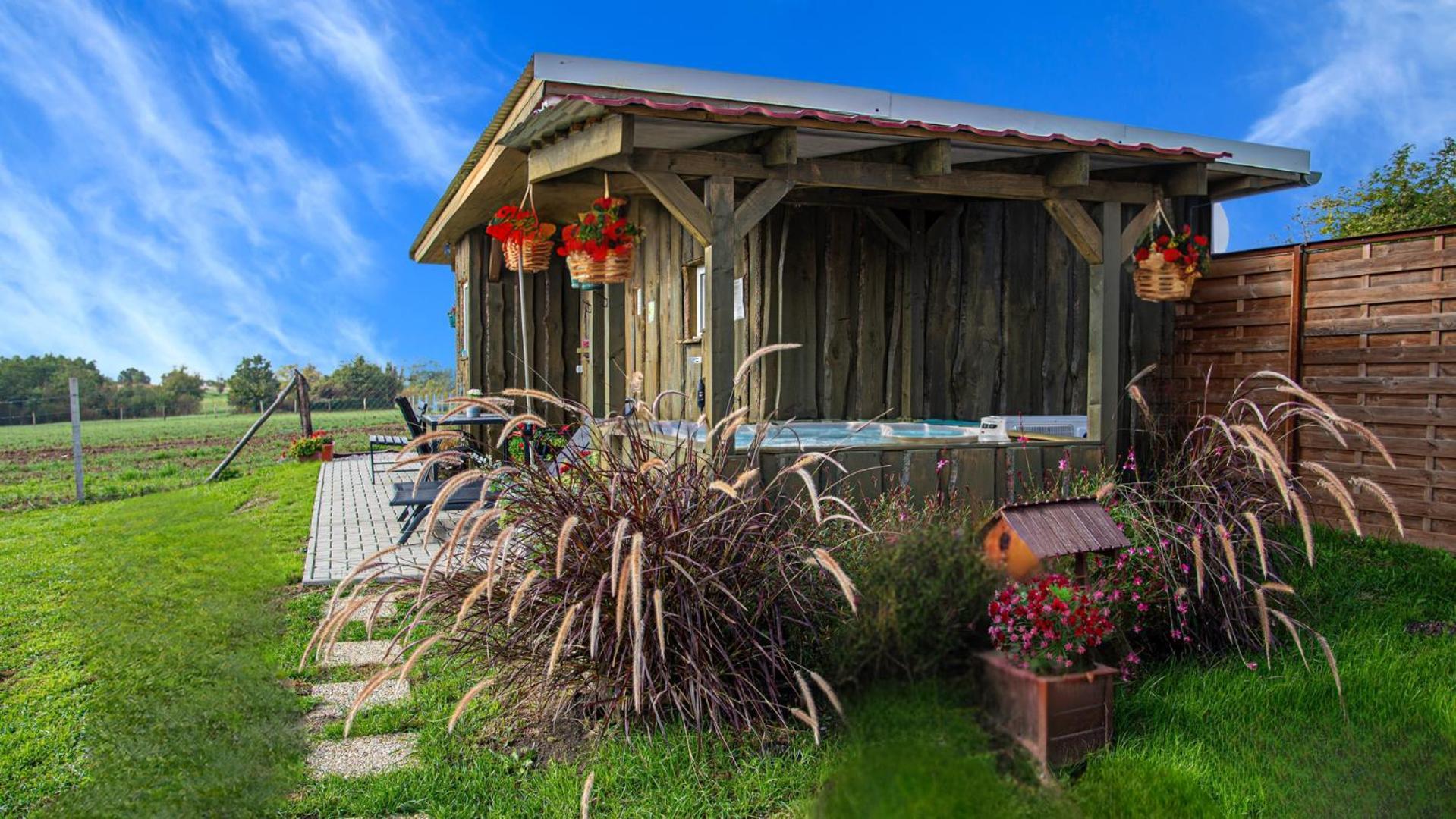 Romantic Jacuzzi Hideaway Near Heviz Rezi Zewnętrze zdjęcie